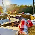 Bubble La Maghianisa فندق مبيت وإفطار 3*